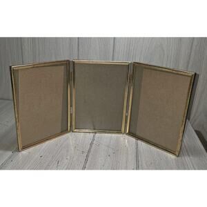 Vtg 70s Tri-Fold Picture Frame Photo Holder 5x7 Gold Tone Metal Brass Hinge Read